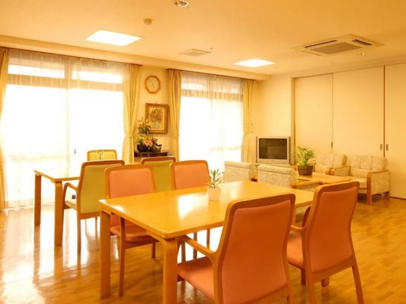 くらら上大岡 - 有料老人ホーム in 横浜市港南区, 神奈川県 photo 3