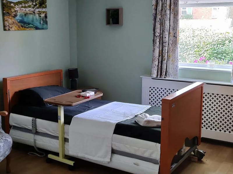 Yew Tree Nursing Home - Nursing Home in Halesowen, England photo 3
