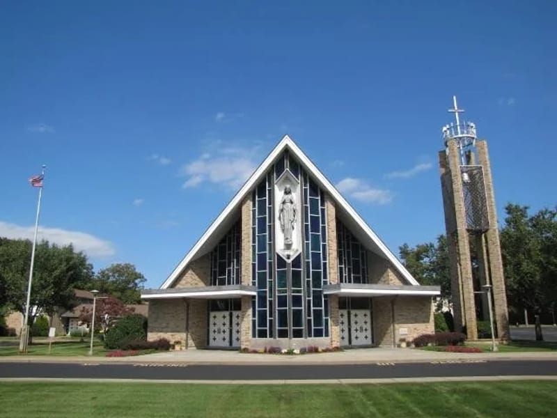 St Marys in Mansfield, England photo 3