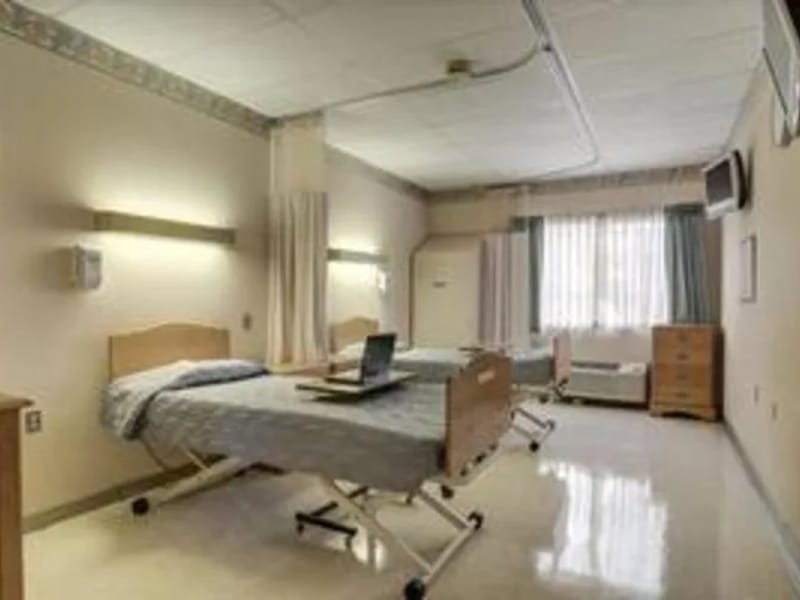 The Manor - Care Home Physical Disabilities in Huntingdon, England photo 2