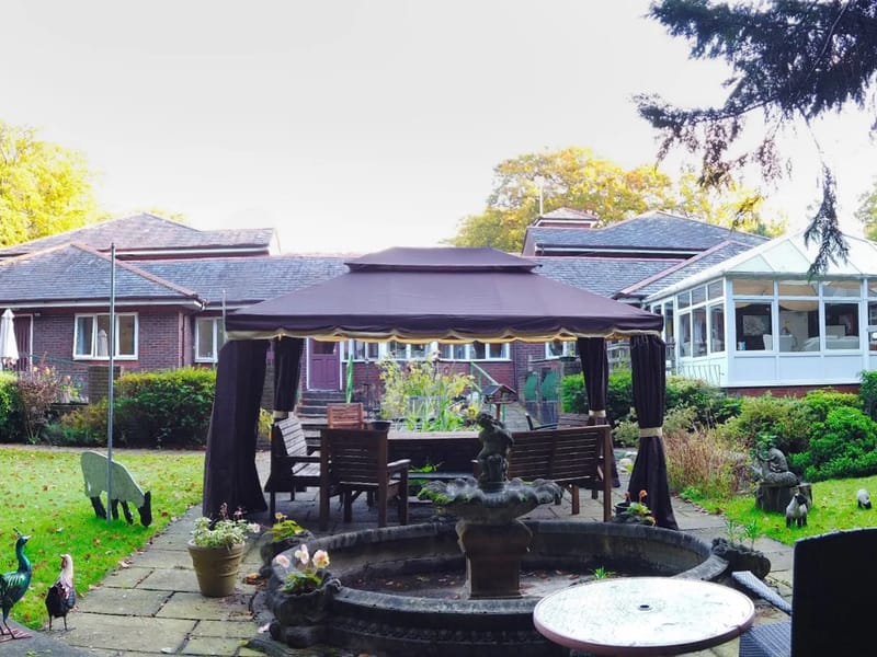 Allerton Lodge - Nursing Home in Liverpool, England photo 2