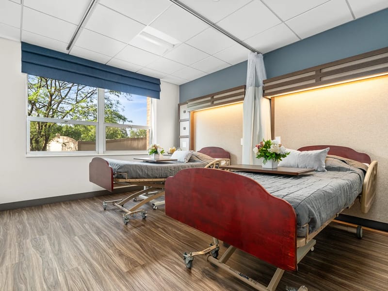 Elevate Care Chicago North - Nursing Home in Chicago, IL photo 2