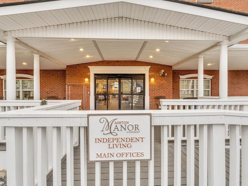 Ashton Manor At Sugarloaf Llc - Assisted Living in Lawrenceville, GA photo 2