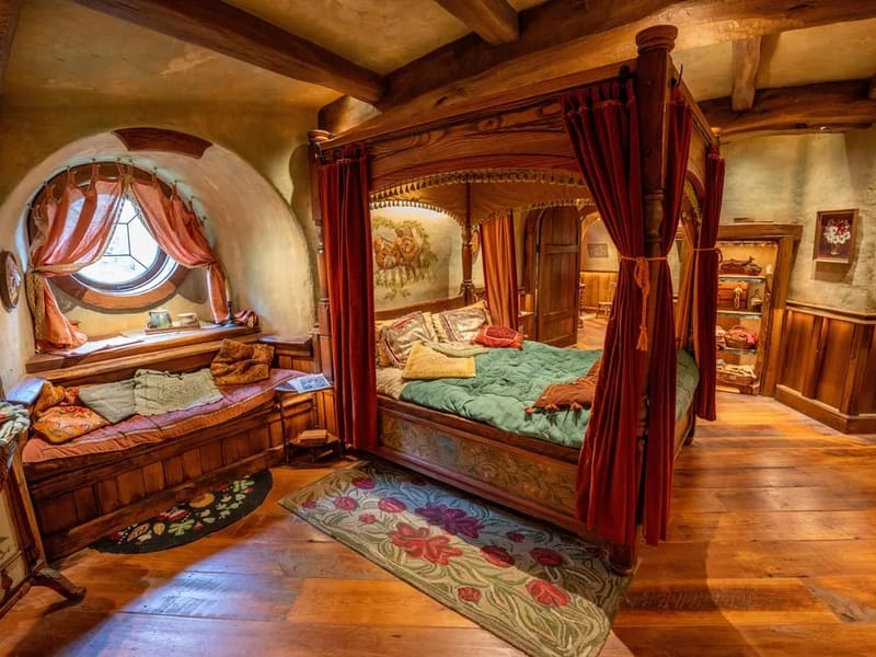 Hobbits Holt in Gloucester, England photo 3