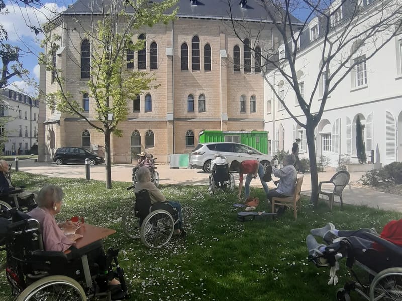 Ehpad Amitie Et Partage - EHPAD in PARIS, Île-de-France photo 1