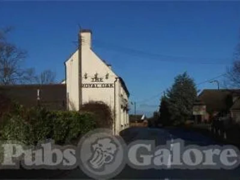 Oak House - Assisted Living in Rugeley, England photo 2