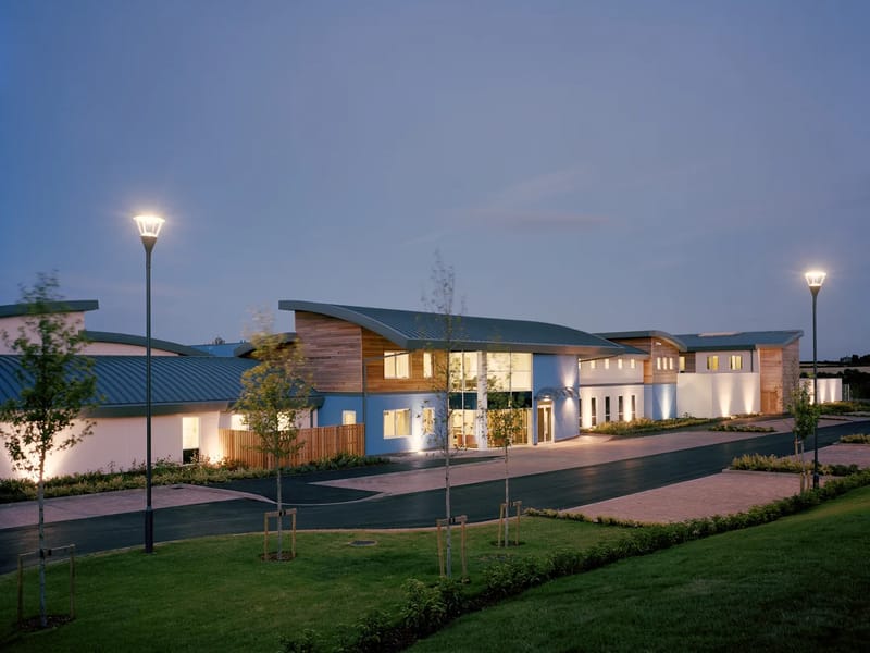 Red Oaks Care Community - Nursing Home in Mansfield, England photo 2