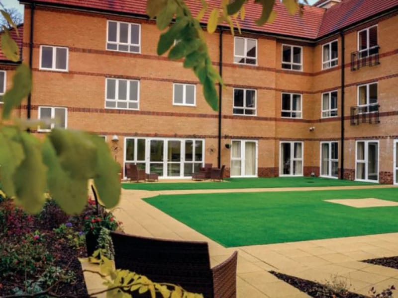 The Willows Care Home - Assisted Living in Blackpool, England photo 3