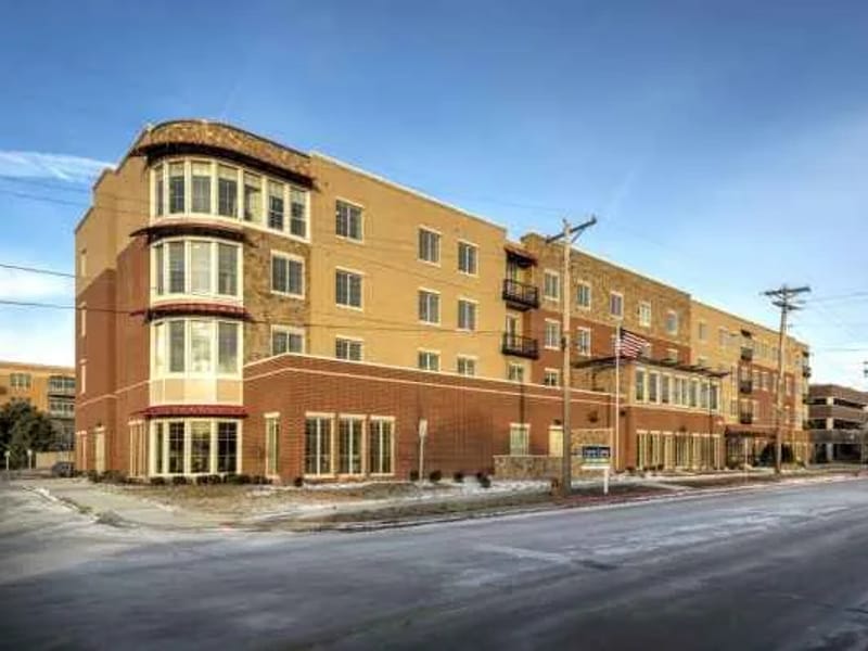 Creve Coeur Assisted Living And Memory Care - Assisted Living in Creve Coeur, MO photo 2