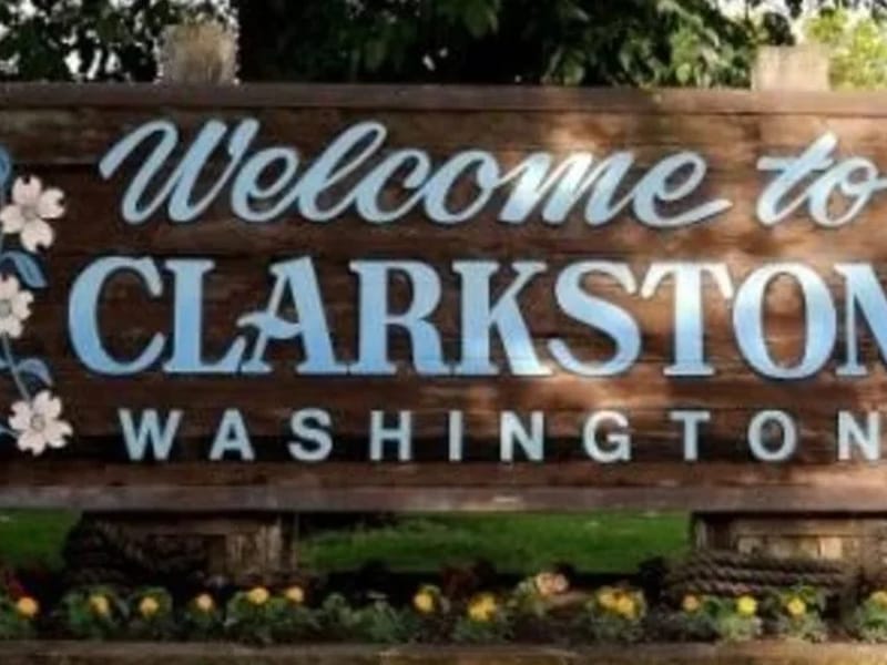 Addington Place Of Clarkston 1 - Assisted Living in Clarkston, MI photo 2