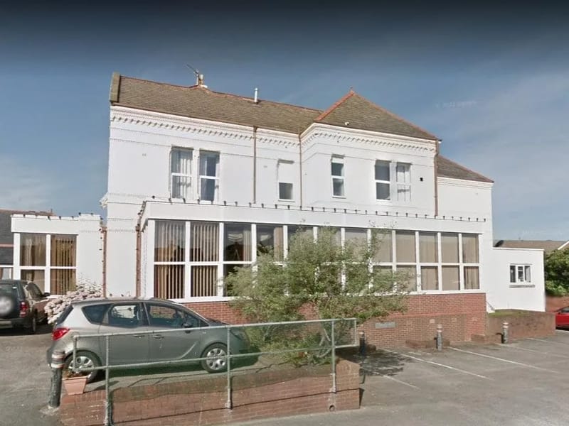 Parade Rest Home - Assisted Living in Blackpool, England photo 3