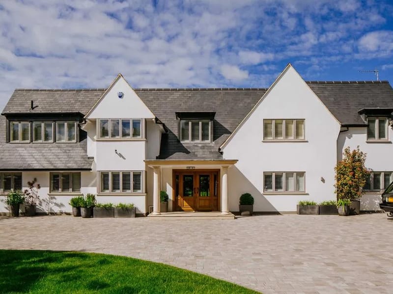 Ganwick House - Assisted Living in Barnet, England photo 1