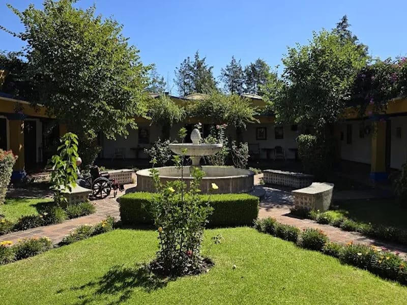 CASA DE DESCANSO CONCEPCION CABRERA DE ARMIDA - Hogar de Ancianos in San Andrés Cholula, Puebla photo 3