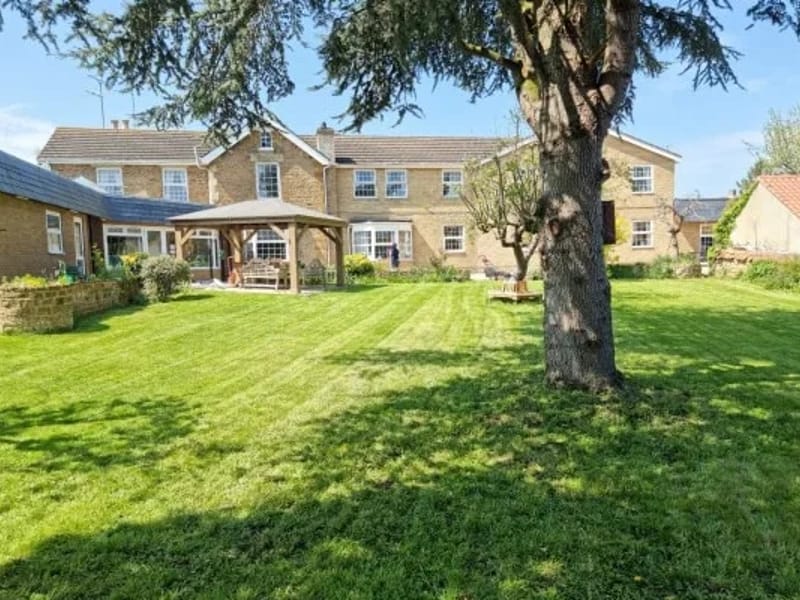 Holly House Residential Home - Nursing Home in Northampton, England photo 2