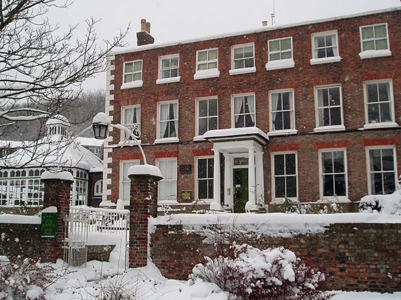 Old Hastings House - Assisted Living in Hastings, England photo 2