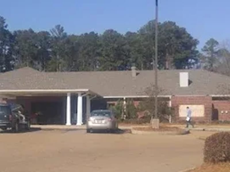 Jnh-Jaquith Inn - Nursing Home in Whitfield, MS photo 2