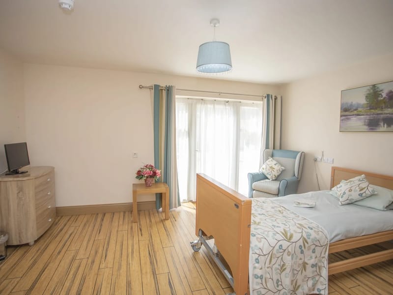 Orchard Manor View in Leicester, England photo 3