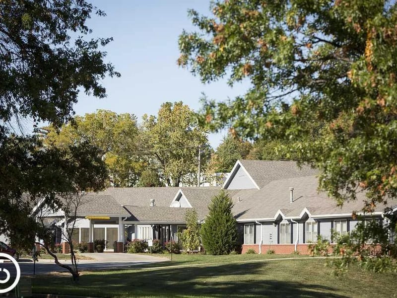 Country Aire Retirement Center — Assisted Living, Lewistown, MO · photo 3
