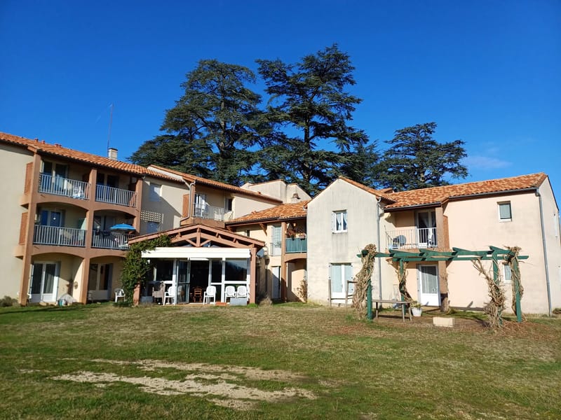 Residence Autonomie Les Cedres - EHPAD in BESANCON, Bourgogne-Franche-Comté photo 2