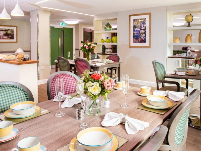 Valley Lodge Care Home with Nursing - Nursing Home in Matlock, England photo 3