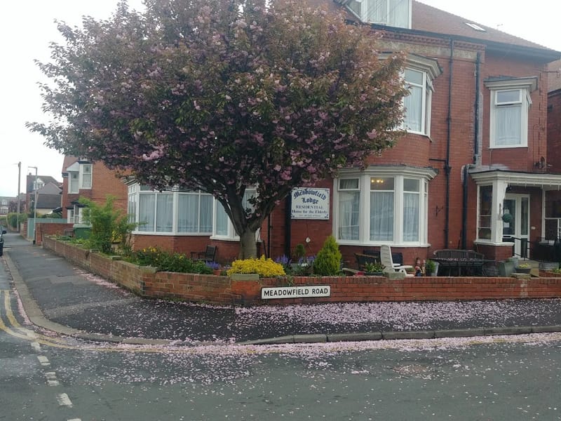 Meadowfield Lodge - Assisted Living in Bridlington, England photo 2