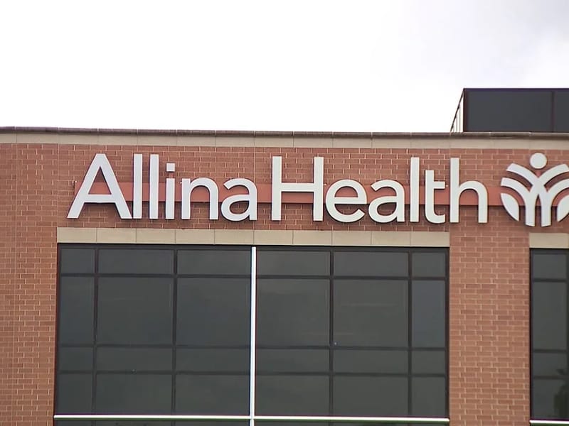 Allina United Hospital - Hospital in Saint Paul, MN photo 2