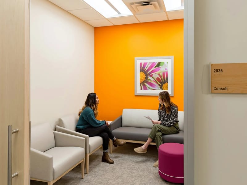 Allina United Hospital - Hospital in Saint Paul, MN photo 3