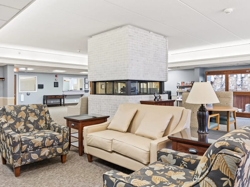 Covenant Living of Golden Valley Care & Rehab Ctr - Nursing Home in Golden Valley, MN photo 2