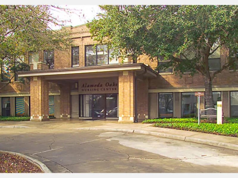 Alameda Oaks Nursing Center - Nursing Home in Corpus Christi, TX photo 2