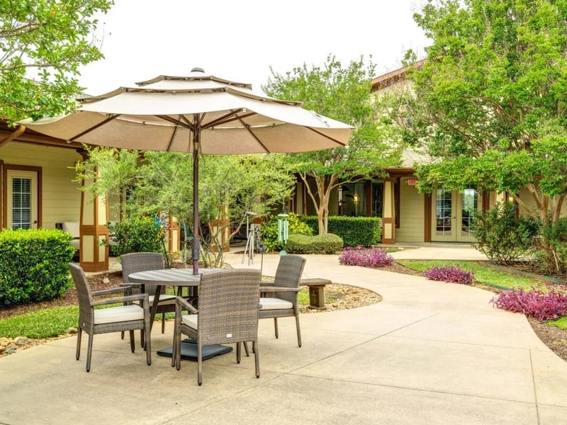 Love On "Em Assisted Living - Assisted Living in Magnolia, TX photo 3
