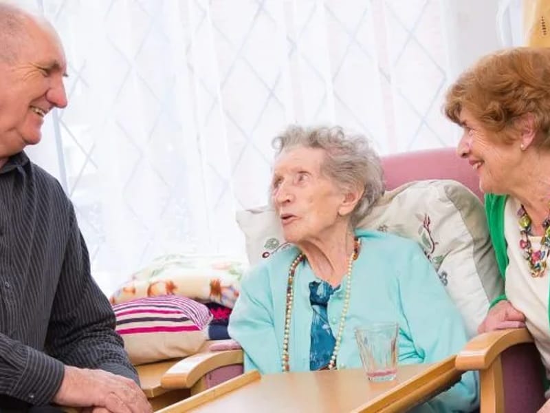 Clarendon Hall Care Home - Nursing Home in Grimsby, England photo 1