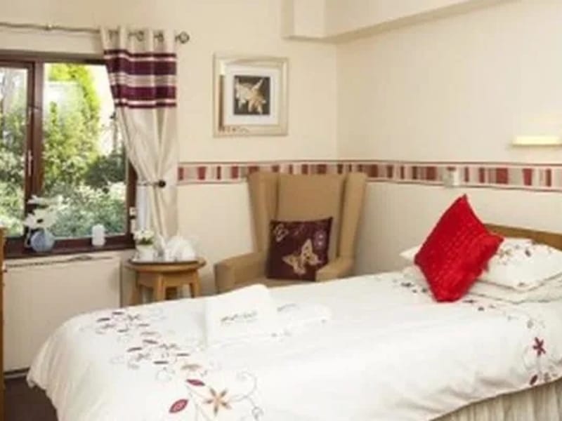 Park Lane Respite - Assisted Living in Stoke-On-Trent, England photo 2