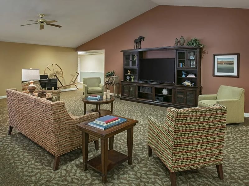 Charlevoix House - Assisted Living in Charlevoix, MI photo 2