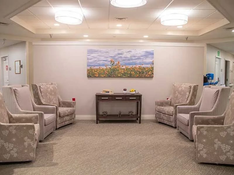 Manor of the Plains - Assisted Living in Dodge City, KS photo 2