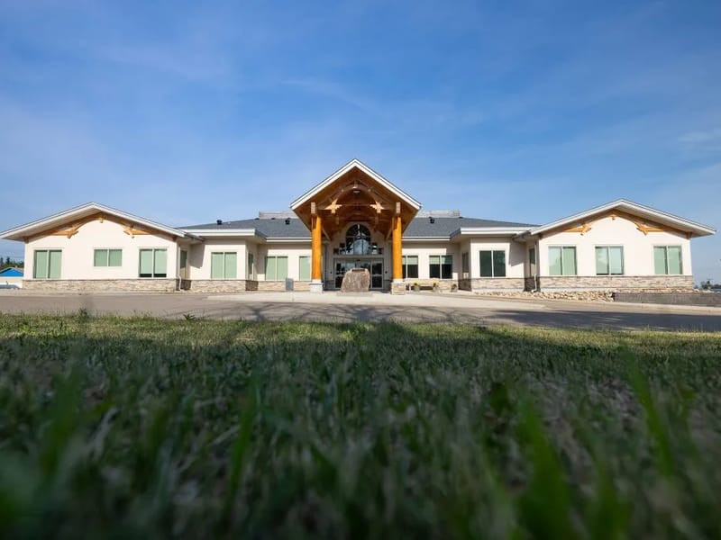 CENTRAL PEACE HEALTH COMPLEX - Hospital in Spirit River, AB photo 1