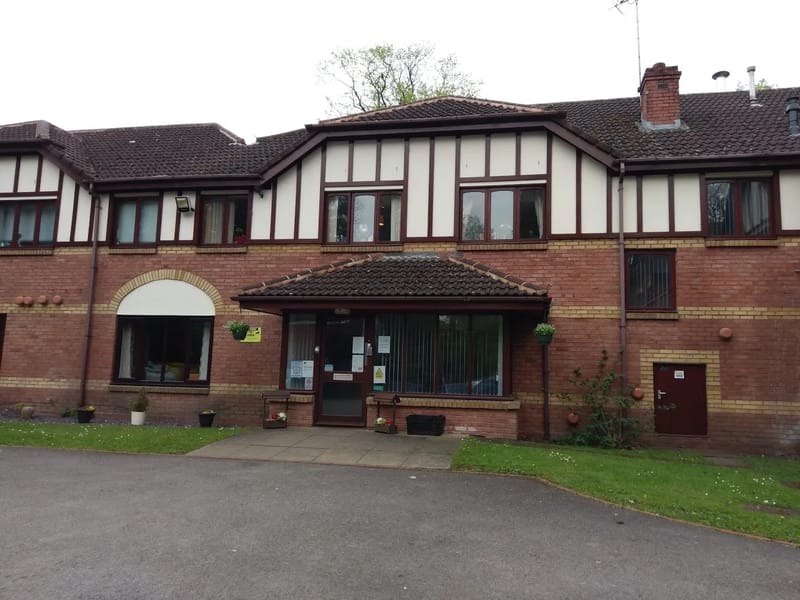 Himley Manor Care Home - Nursing Home in Dudley, England photo 3