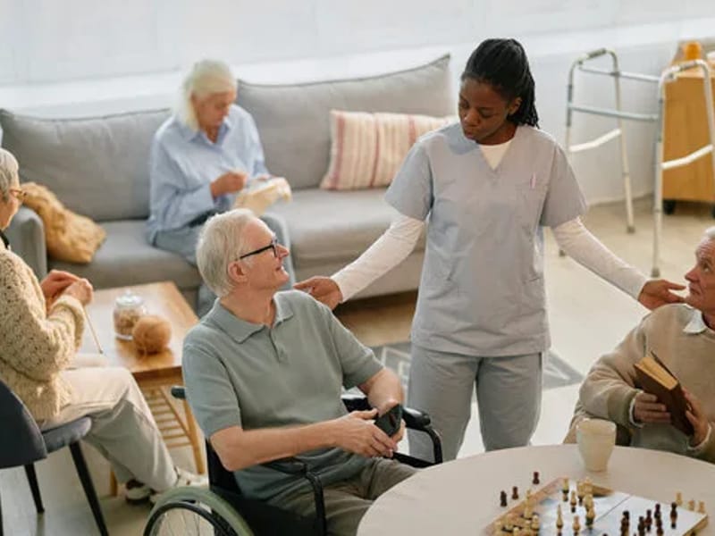 Casa De Estrella - Assisted Living in Torrance, CA photo 2