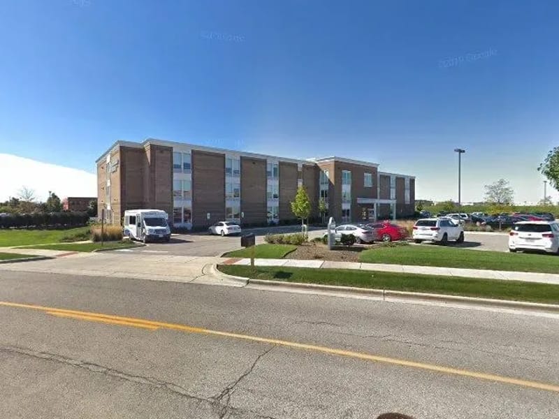 Avondale Estates of Elgin - Nursing Home in Elgin, IL photo 1