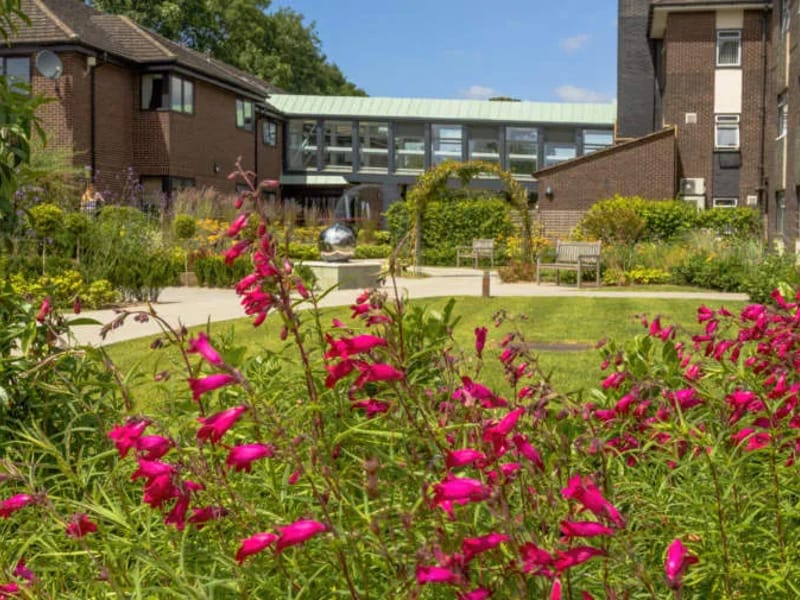 Agnes House - Nursing Home in Leicester, England photo 1