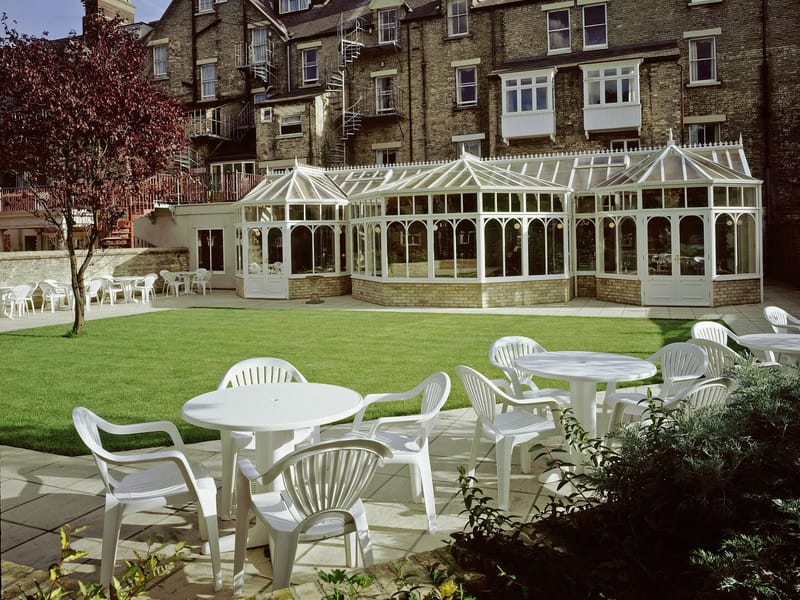 Arundel House - Assisted Living in Barnstaple, England photo 3