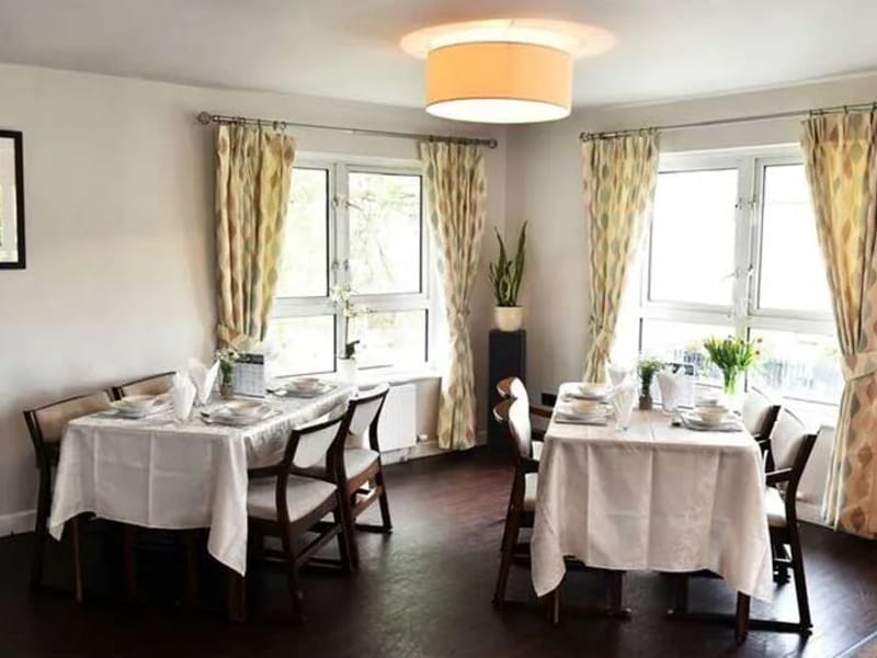 Aaron Court Care Home - Nursing Home in South Wirral, England photo 3