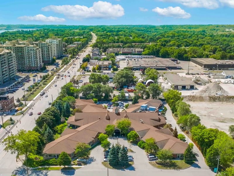 Hampton Terrace Care Centre - Nursing Home in Burlington, ON photo 2
