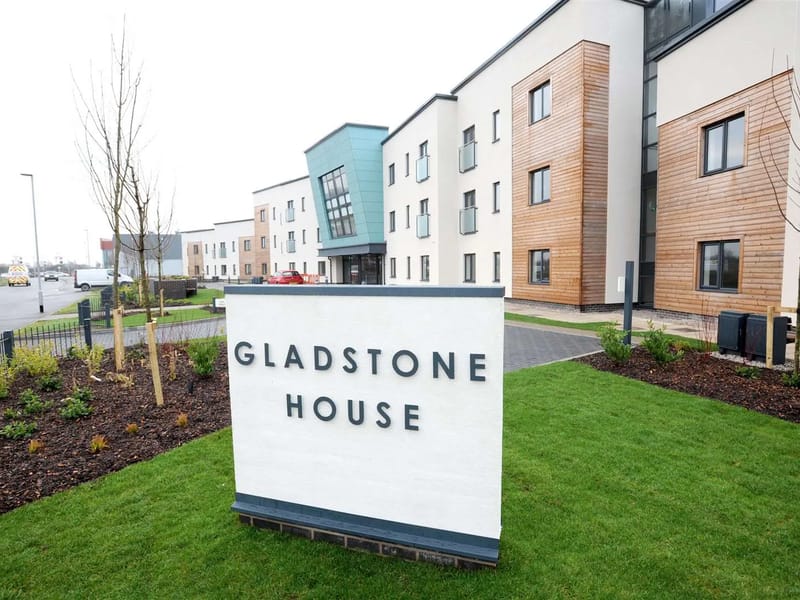 Gladstone House - Assisted Living in Newark, England photo 3