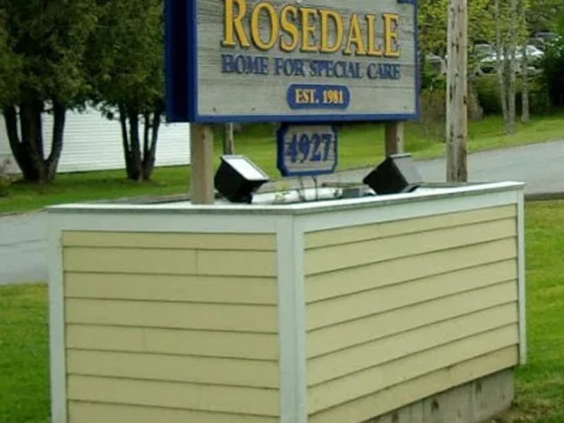Rosedale Care Home in Luton, England photo 3