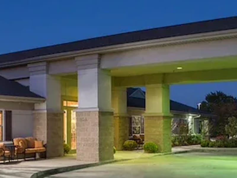 Fianna Hills Nursing and Rehabilitation Center - Nursing Home in Fort Smith, AR photo 2