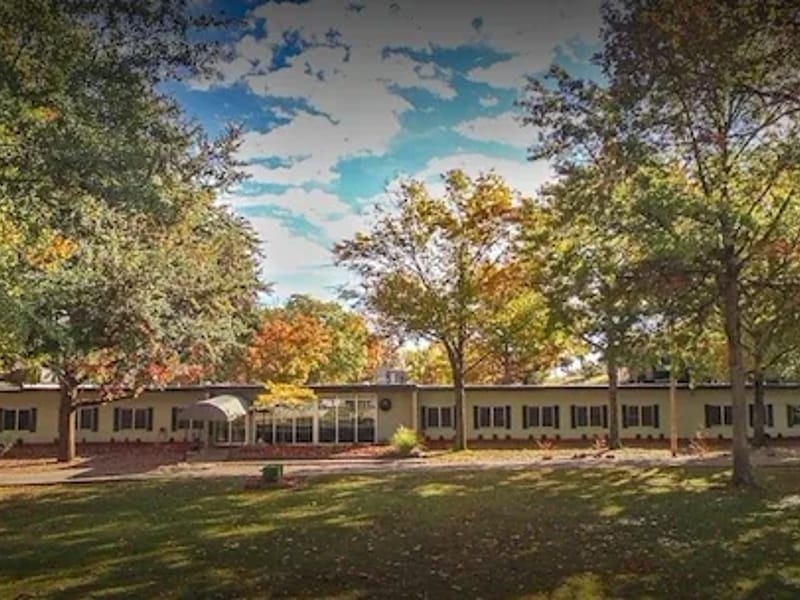 Fianna Hills Nursing and Rehabilitation Center - Nursing Home in Fort Smith, AR photo 3