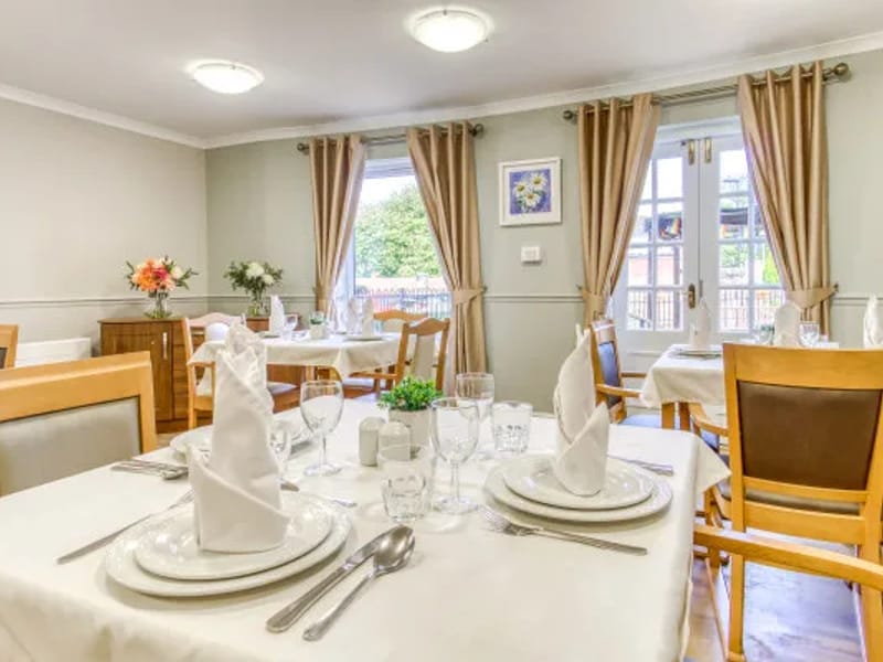 Wilton Manor Care Home in Southampton, England photo 2