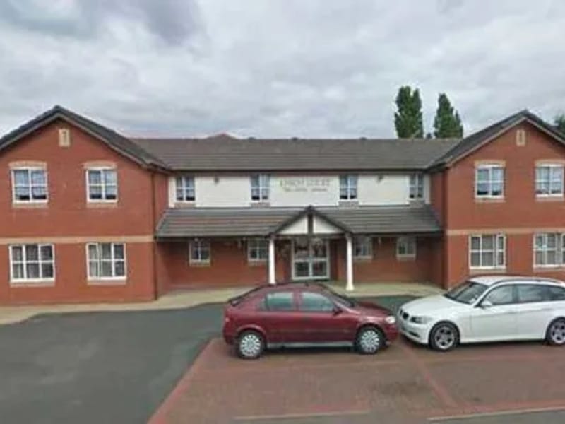 Alexia Court Care Home - Nursing Home in Walsall, England photo 1
