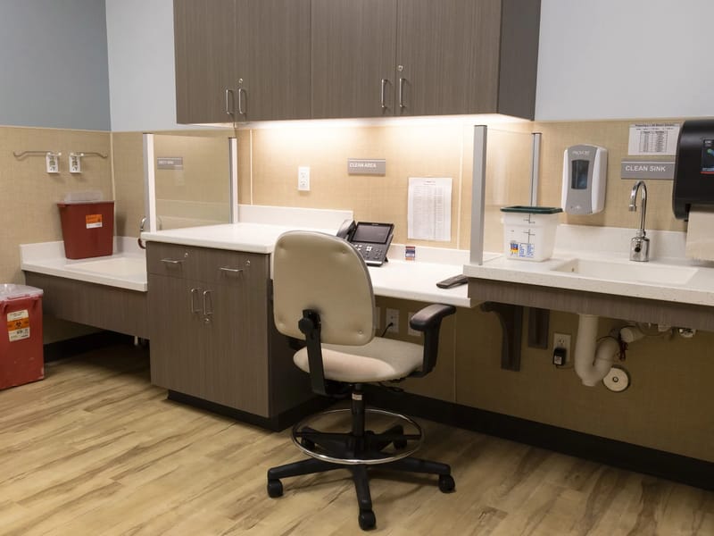 Usrc Cool Springs Dialysis - Dialysis in Brentwood, TN photo 4