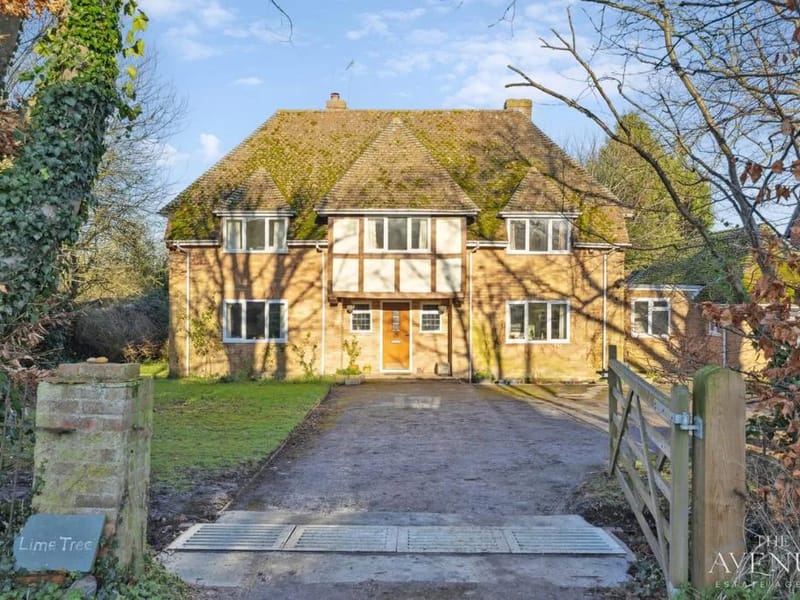 Lime Tree House - Assisted Living in Sale, England photo 6